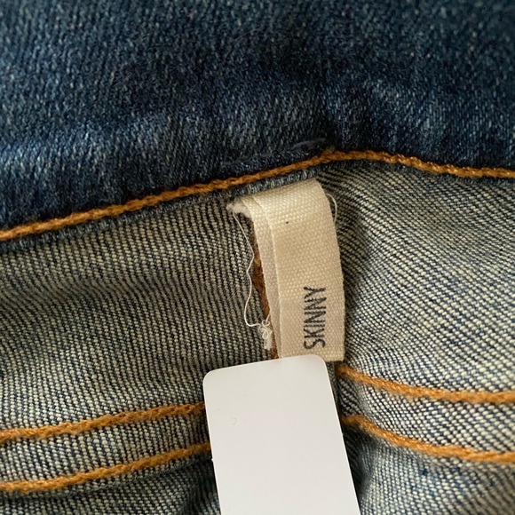 Rag and Bone/Jean skinny Jeans, color:”Destroyed” sz 25 - Picture 7 of 10